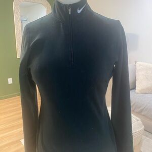 Nike Black Fit Dry Women’s Medium
